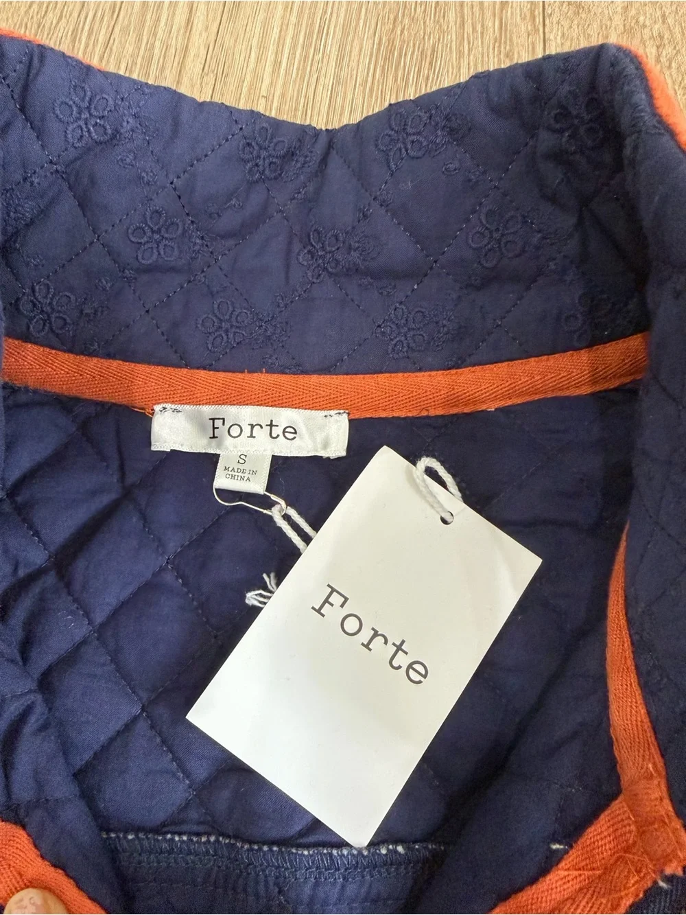NWT Forte Quilted Floral Zip Jacket in Navy Size Small